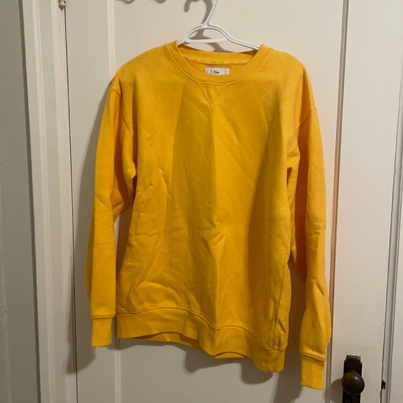 TNA crewneck in a bright yellow, L (fits like a medium), warm and comfortable! - Picture 1 of 2